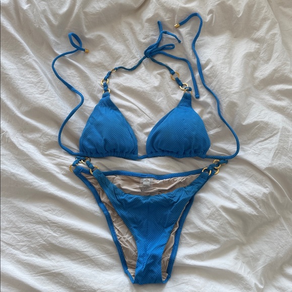 PQ Bikini - Picture 3 of 4